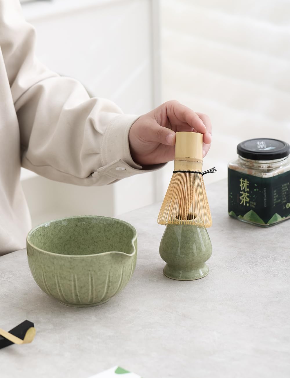 Tang Pin 5-Piece Matcha Set – 15oz Mottled Green Ceramic Bowl, Whisk, Scoop & Chasen Holder