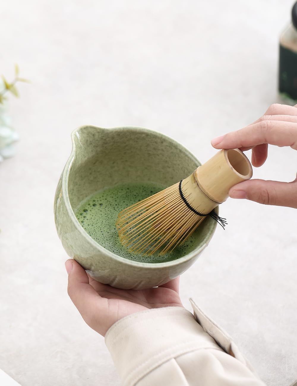 Tang Pin 5-Piece Matcha Set – 15oz Mottled Green Ceramic Bowl, Whisk, Scoop & Chasen Holder