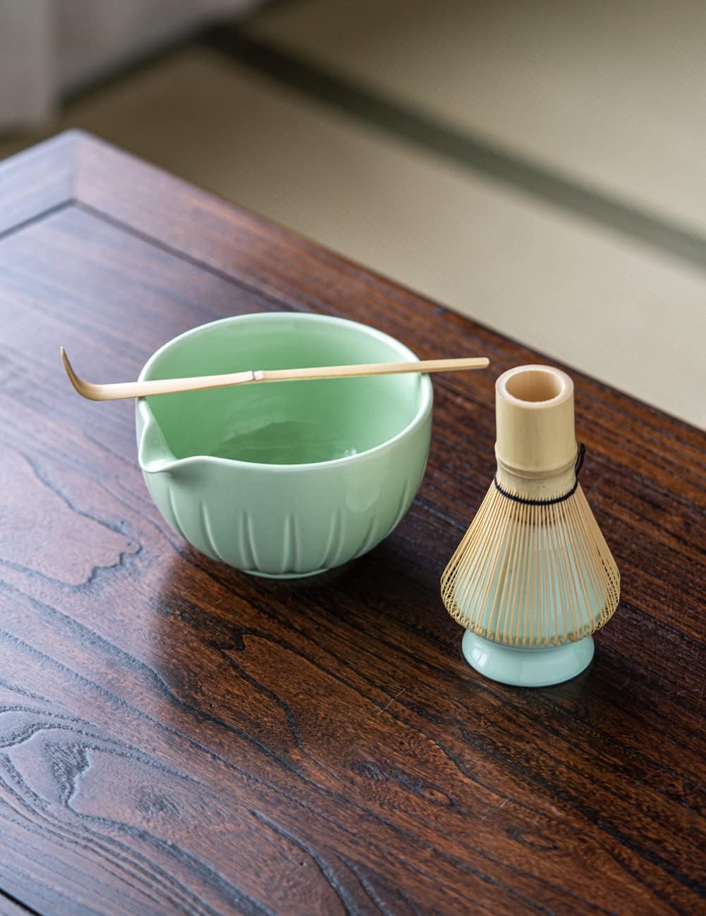 Tang Pin 5-Piece Matcha Set – 15oz Mottled Green Ceramic Bowl, Whisk, Scoop & Chasen Holder