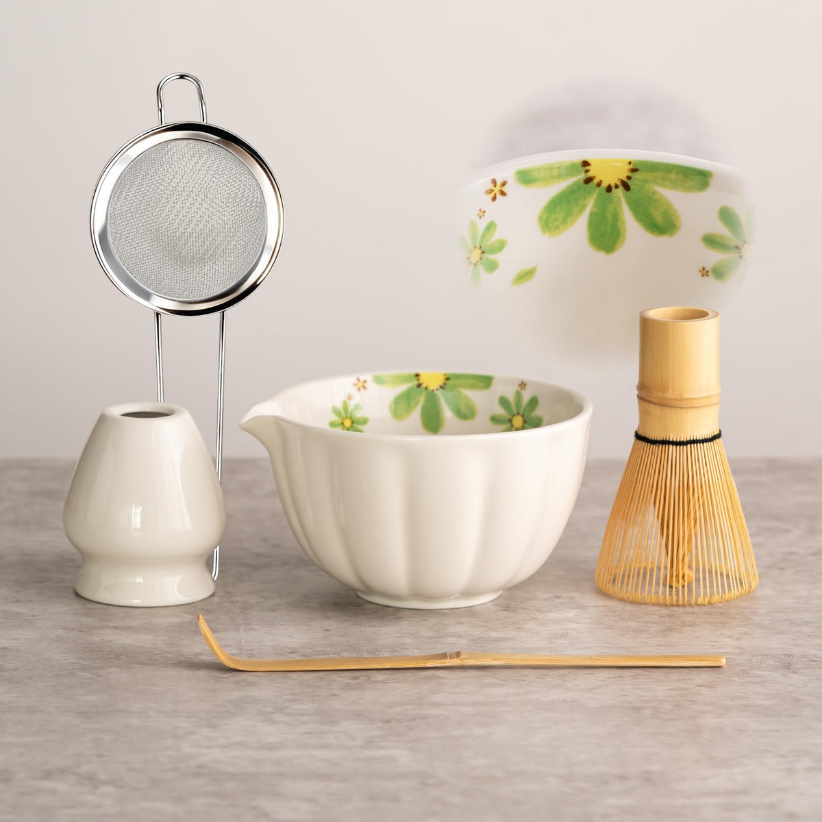 Tang Pin 5-Piece Matcha Set – 15oz Mottled Green Ceramic Bowl, Whisk, Scoop & Chasen Holder
