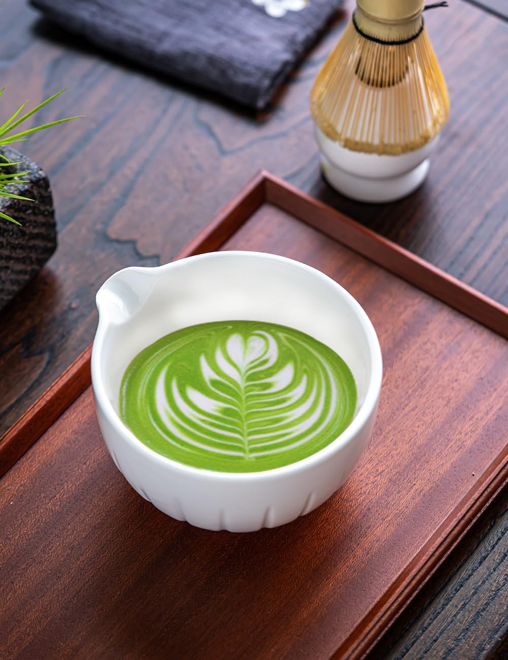 Tang Pin 5-Piece Matcha Set – 15oz Mottled Green Ceramic Bowl, Whisk, Scoop & Chasen Holder