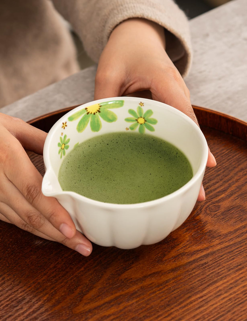 Tang Pin 5-Piece Matcha Set – 15oz Mottled Green Ceramic Bowl, Whisk, Scoop & Chasen Holder