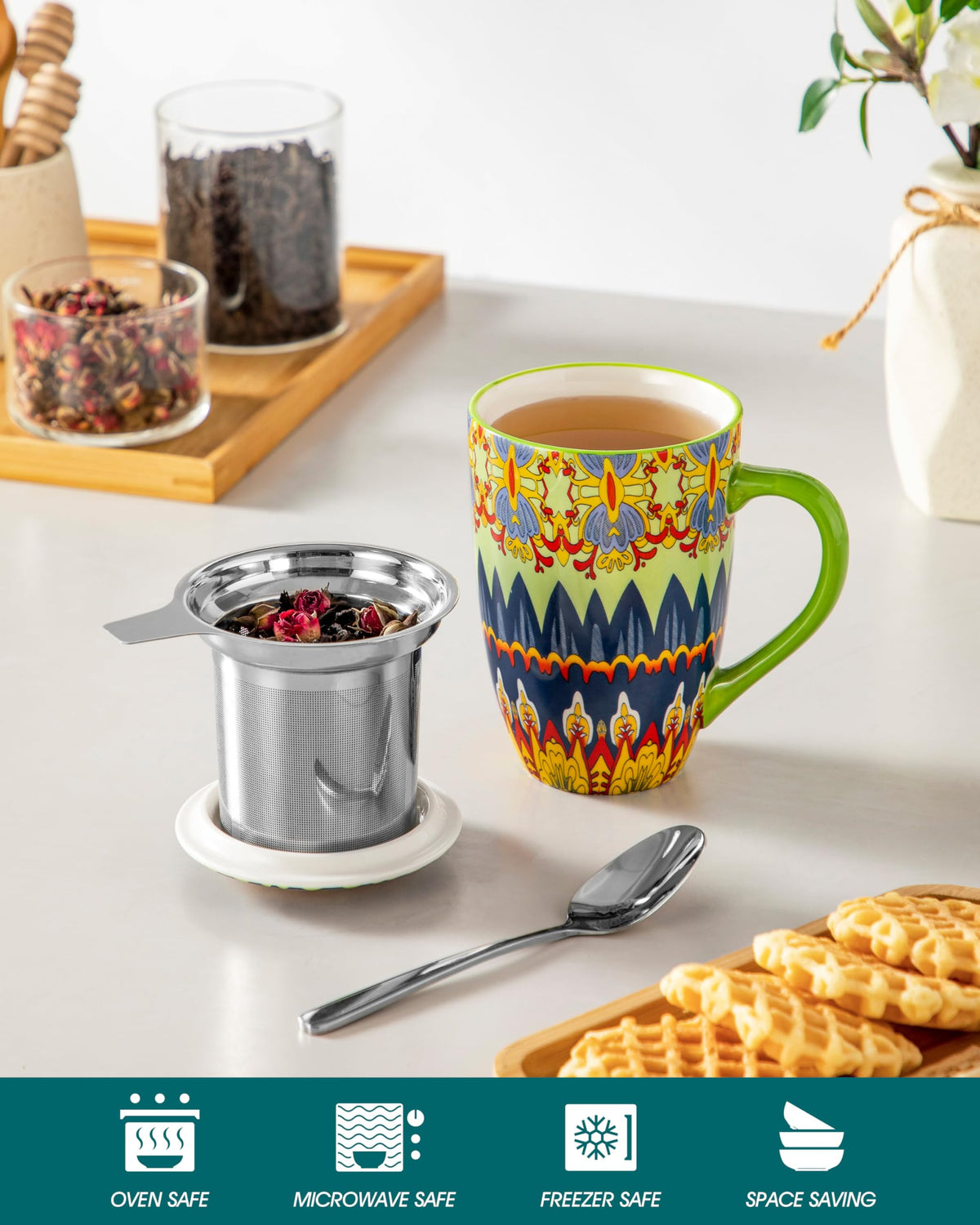 Ceramic Tea Infuser Mug with Lid, 18 oz – Bohemian Forest Daisy Pattern, Microwave & Dishwasher Safe